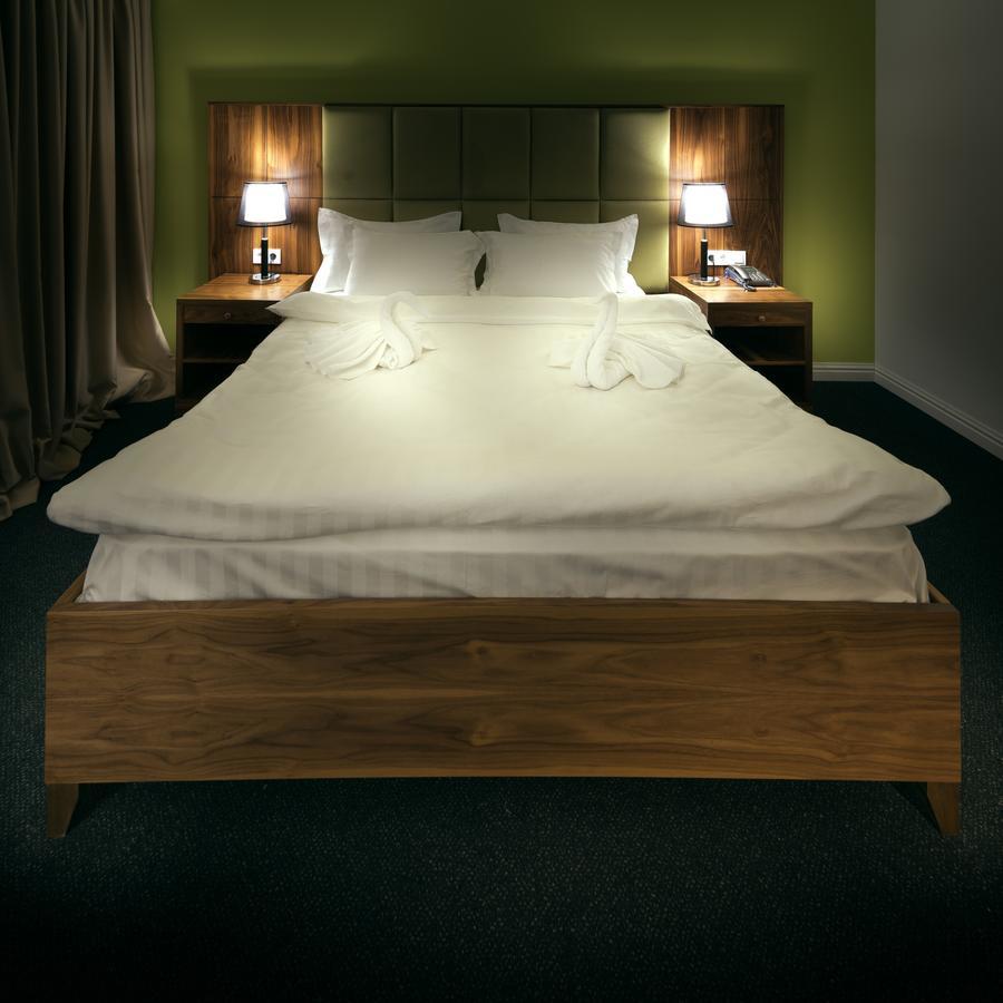 The Square Hotel Astana Luaran gambar