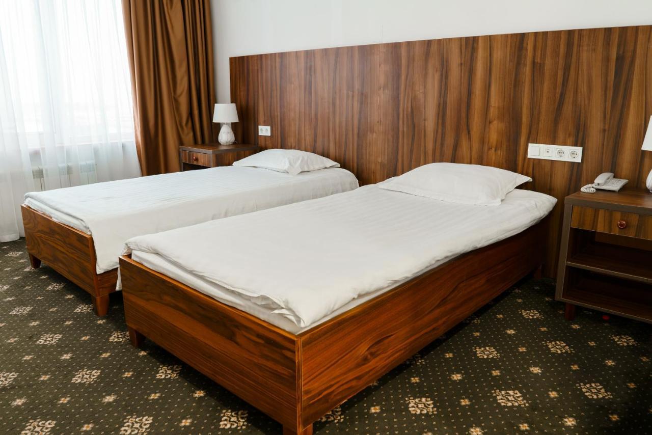 The Square Hotel Astana Luaran gambar