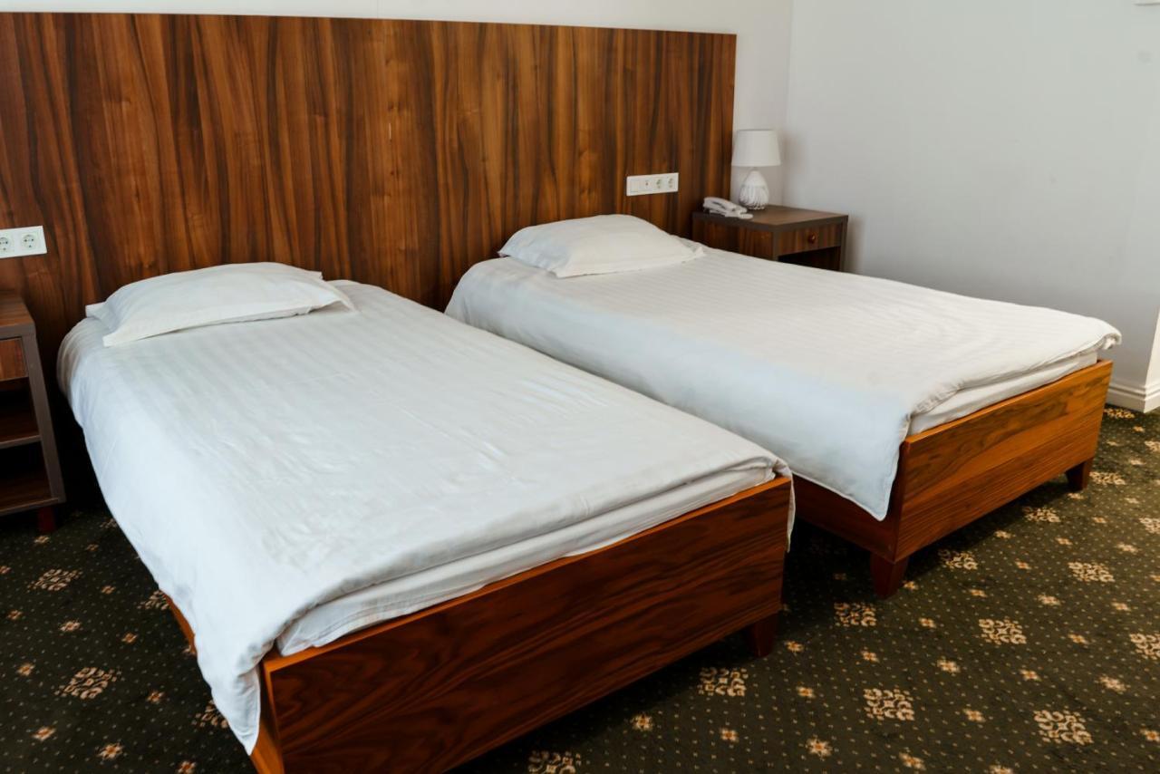 The Square Hotel Astana Luaran gambar