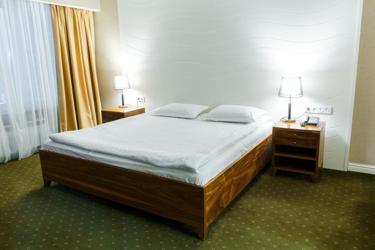 The Square Hotel Astana Luaran gambar